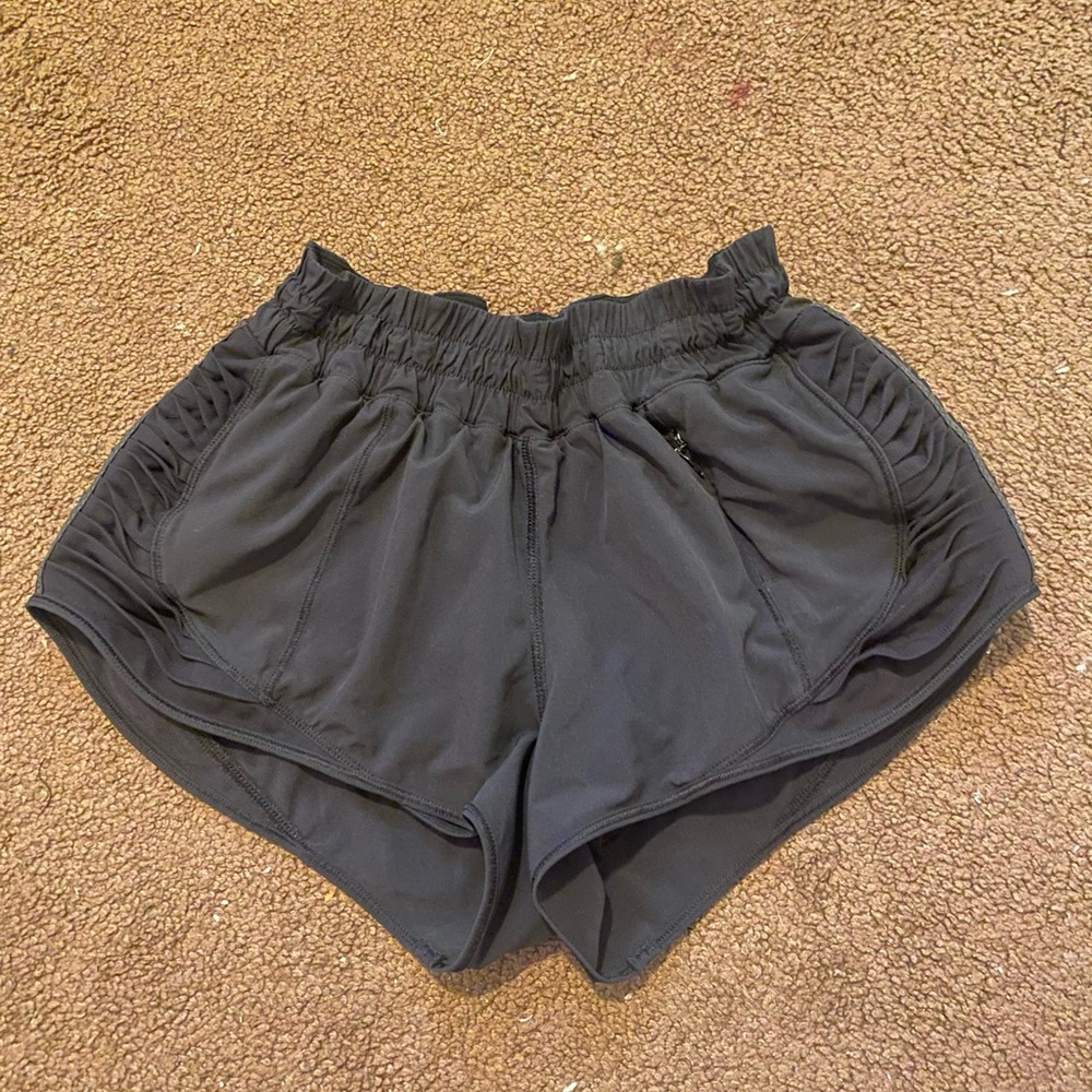 Hotty hot shorts 2.5” inseam